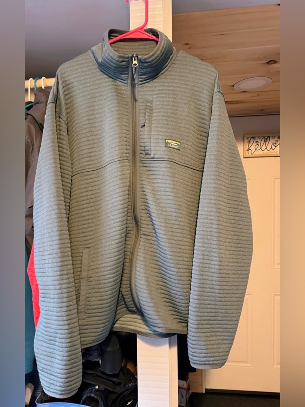 LL Bean Men's Balsam Green Full-Zip Airlight Jacket